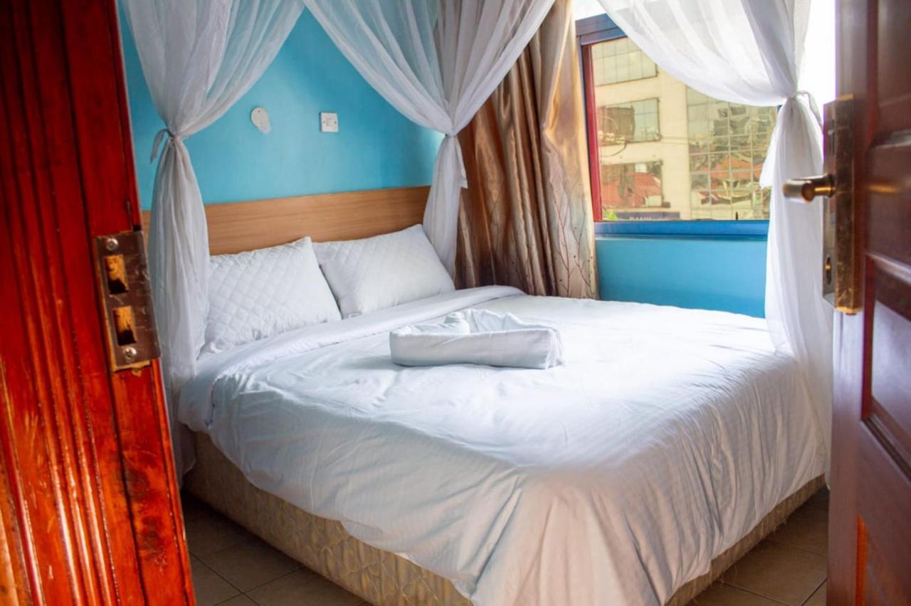 Bed and Breakfast La Jardine Найроби Экстерьер фото