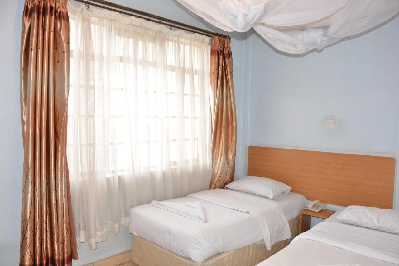 Bed and Breakfast La Jardine Найроби Экстерьер фото